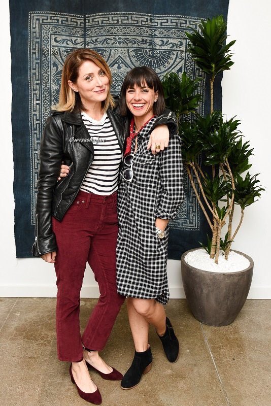 2016-11-17_tw_all-smiles-w-constancezimmer-holiday-cheer-in-our-madewell-cutest-clothes-ever-totewell-madewelldenim-thealist